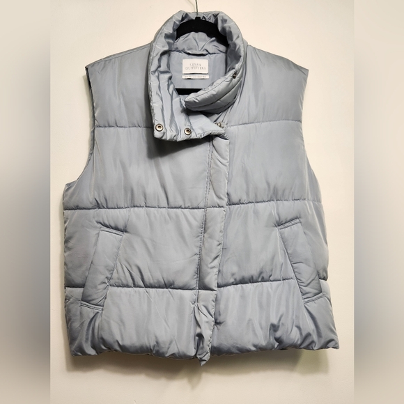 Urban Outfitters Jackets & Blazers - Urban Outfitters Gray Puffer Vest SKU E20